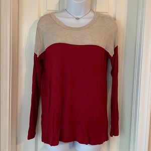 Zenana Outfitters Tan and Red long sleeve top